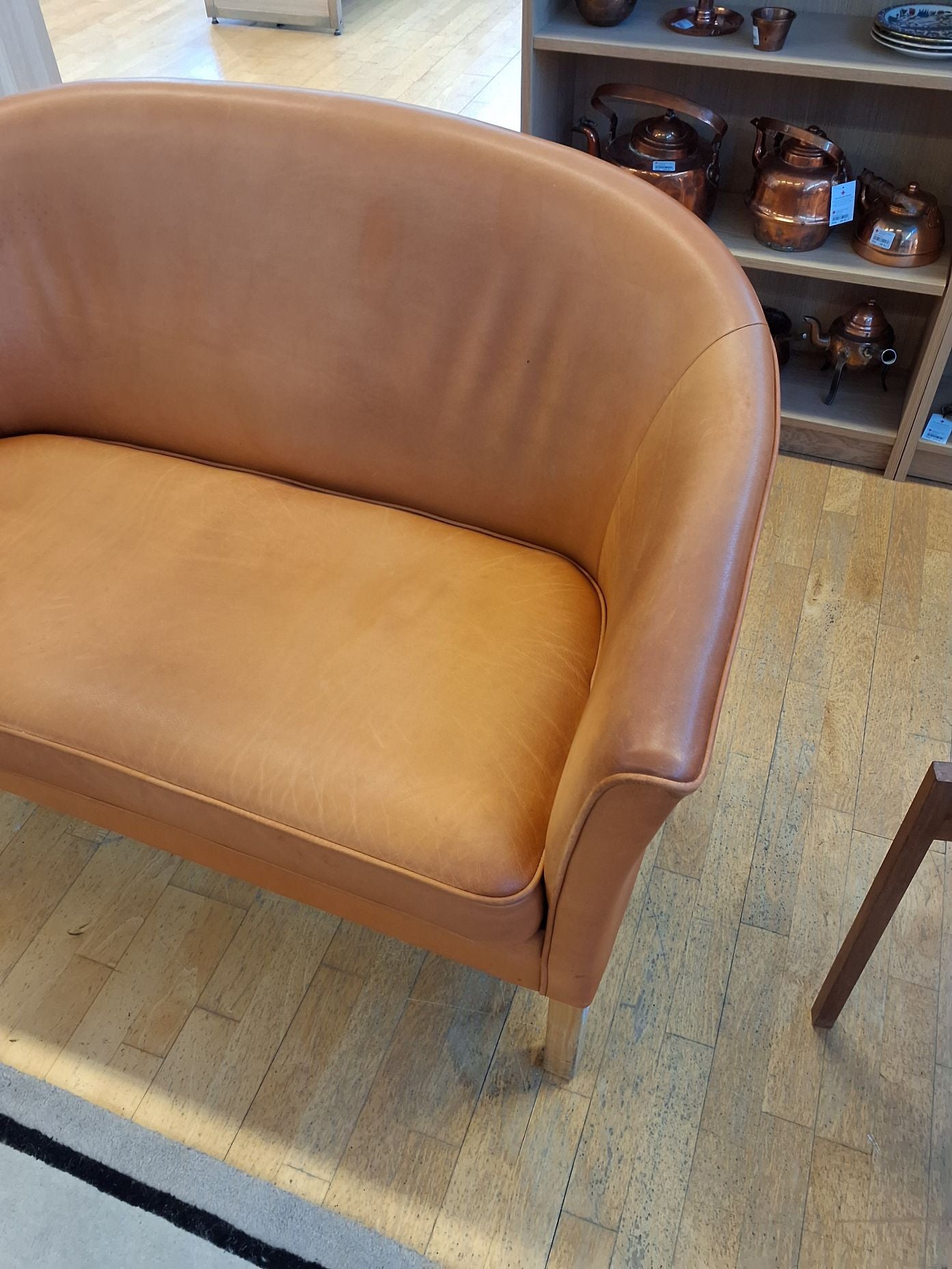 Cognac farvet 2 personers sofa